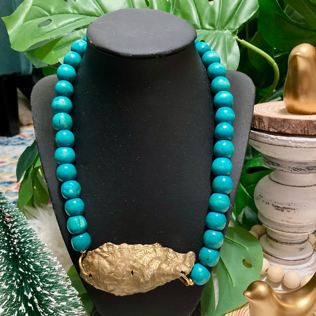 New Boutique Handmade Gold Shell Oyster Natural Blue Wood Beads Necklace